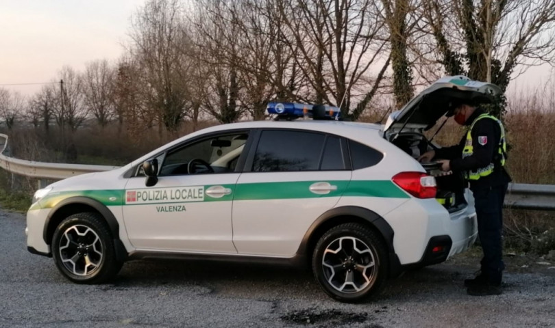 Blocca la partenza del treno perché senza mascherina: denunciato